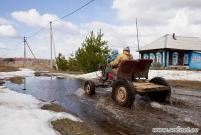 Весенние прогулки. С дедом по лужам, и никто нам не нужен!