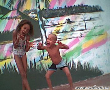 Весёлые рожицы от Валерии и Ивана Джало из Биссау