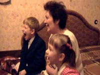Зрители кричат хором...