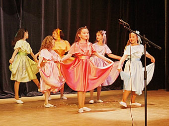 Портал «Солнышко» в гостях у «Цветика-семицветика» в Париже